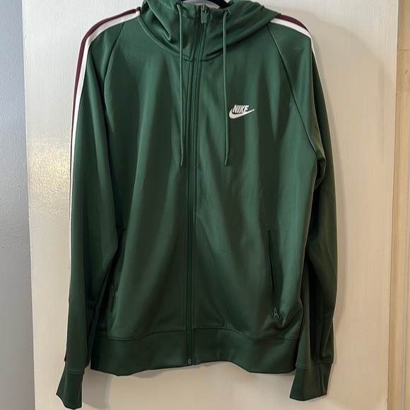 Nike Green Windbreaker with White and Burgundy Stripes - Picture 2 of 6